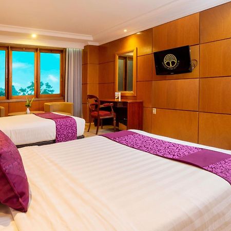 Hotel Bumi Senyiur 三马林达 外观 照片